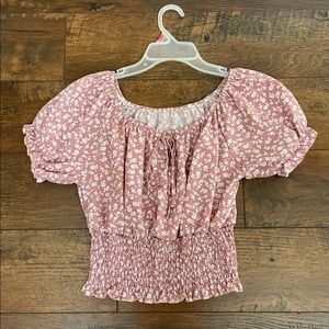 Ditsy Soft Pink Floral Pattern Top